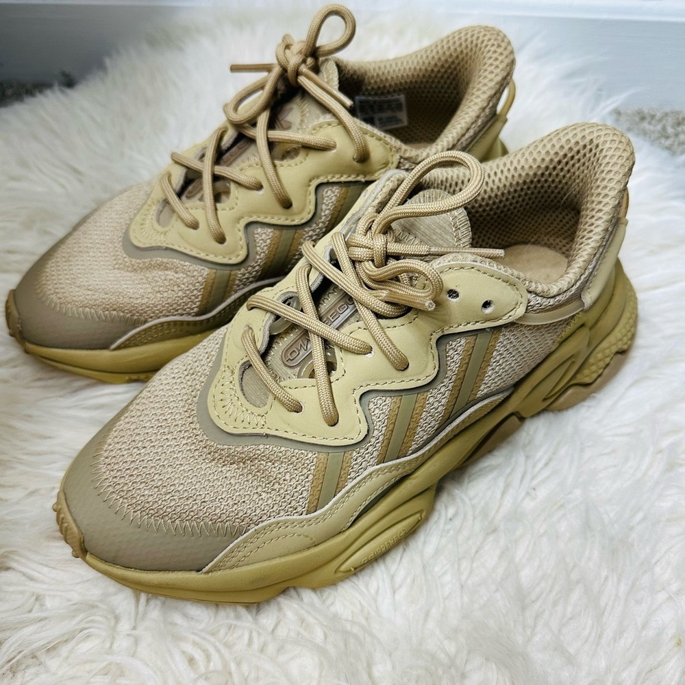 Adidas Shoes size 4 1/2. Only put on 2-3 times. I am usually a size 6.